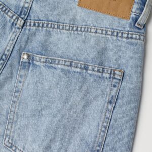 Mom Loose-Fit Ultra High Jeans (Pale Denim Blue)